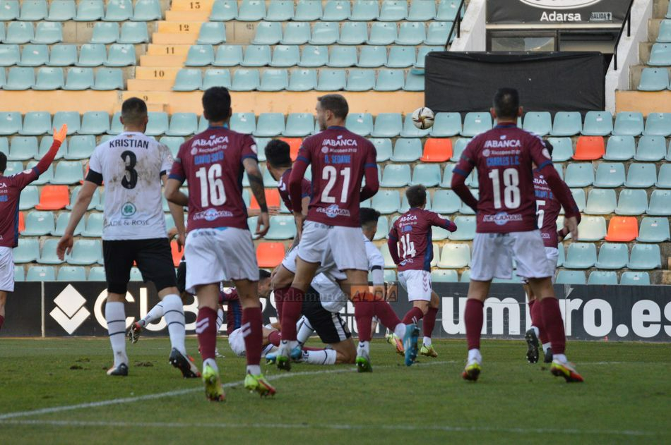 Charles, el pichichi de Segunda RFEF, se pierde el Pontevedra - Salamanca UDS definitivamente