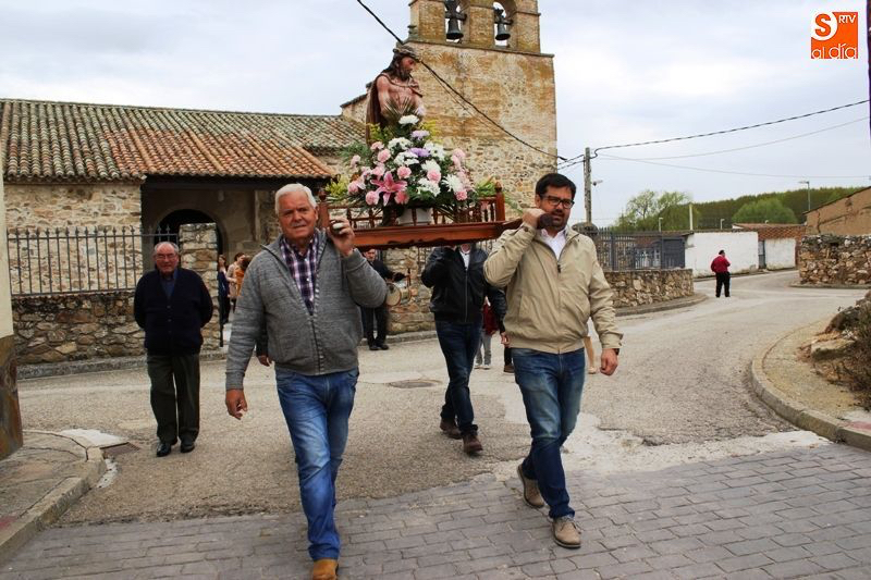Sieteiglesias de viste de fiesta para las celebraciones del Eccehomo