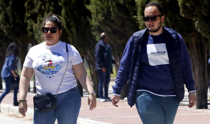Los hijos del ganador de Supervivientes, desolados en la capilla ardiente de José Luis Losa