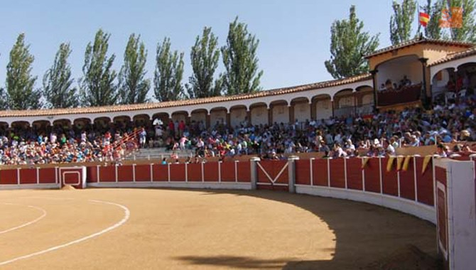 La miniferia taurina de las fiestas de Peñaranda contará con tres espectáculos 