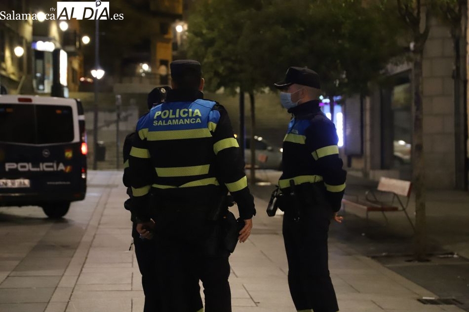 Un accidente con un conductor ebrio y tres vehículos en llamas en la noche salmantina