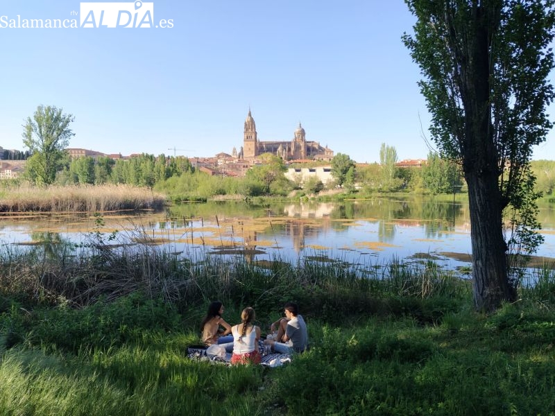 El primer fin de semana de mayo deja una gran afluencia de turistas en Salamanca