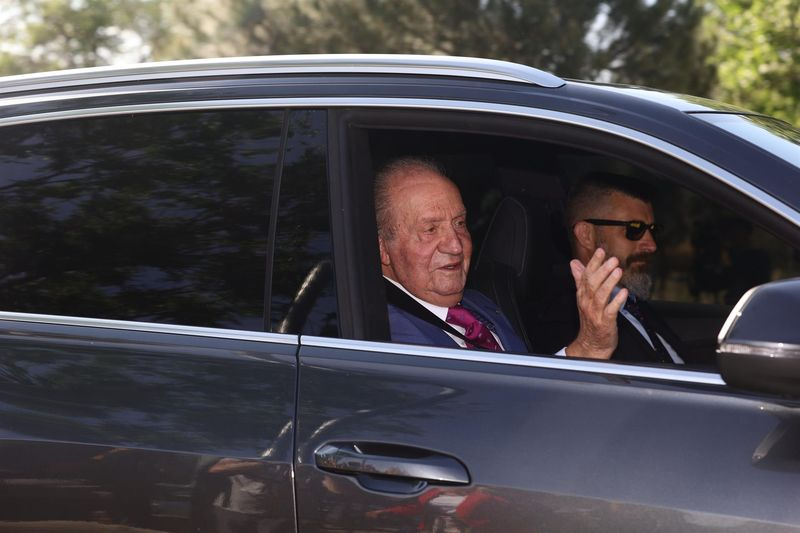 El Rey emérito regresa a Abu Dabi tras su visita de once horas a Zarzuela 