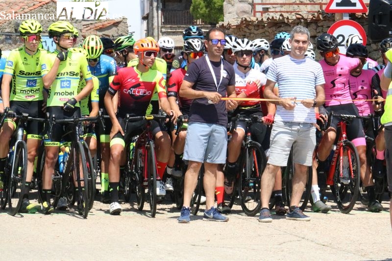 Más de un centenar de corredores toman la salida en Sardón de los Frailes en la Challenge Global de Ciclismo en Ruta Junior