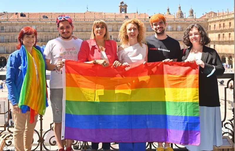 Agradable recepción en el Ayuntamiento a la Asociación Iguales