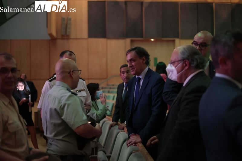 Carbayo reivindica la importancia de las conexiones ferroviarias en el aniversario del Palacio de Congresos