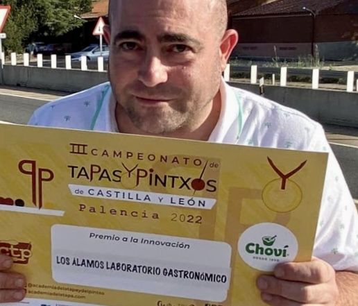 Helio Flores se alza con el premio a la mejor tapa innovadora autonómica 2022 