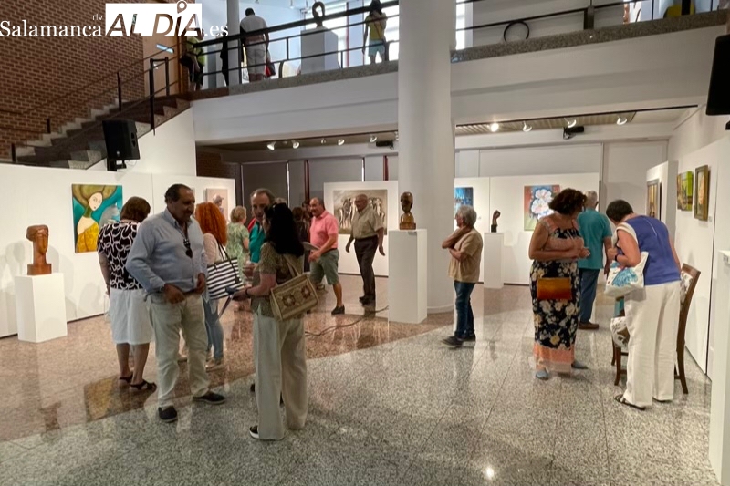 Abierta la exposición que recoge las originales obras creadas en los talleres de ocio y tiempo libre 