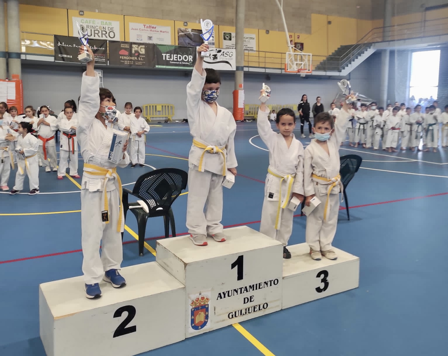 El Club Kárate CID suma 16 podiums en su participación en el Campeonato provincial