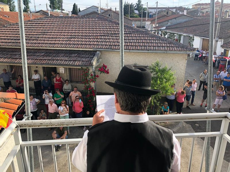 Actuaciones musicales, paella popular y juegos tradicionales en Vecinos para celebrar San Juan 