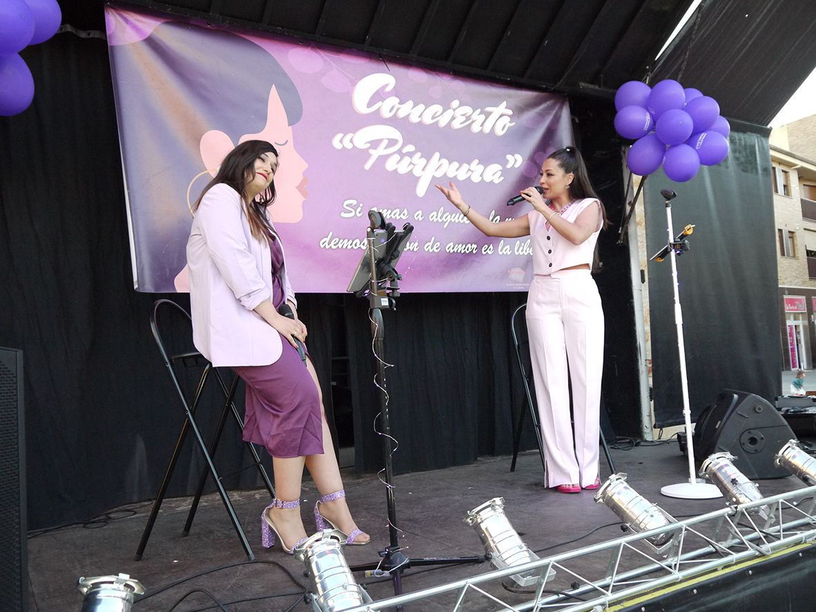 Los más pequeños disfrutan de la jornada Carbajosa por la Igualdad