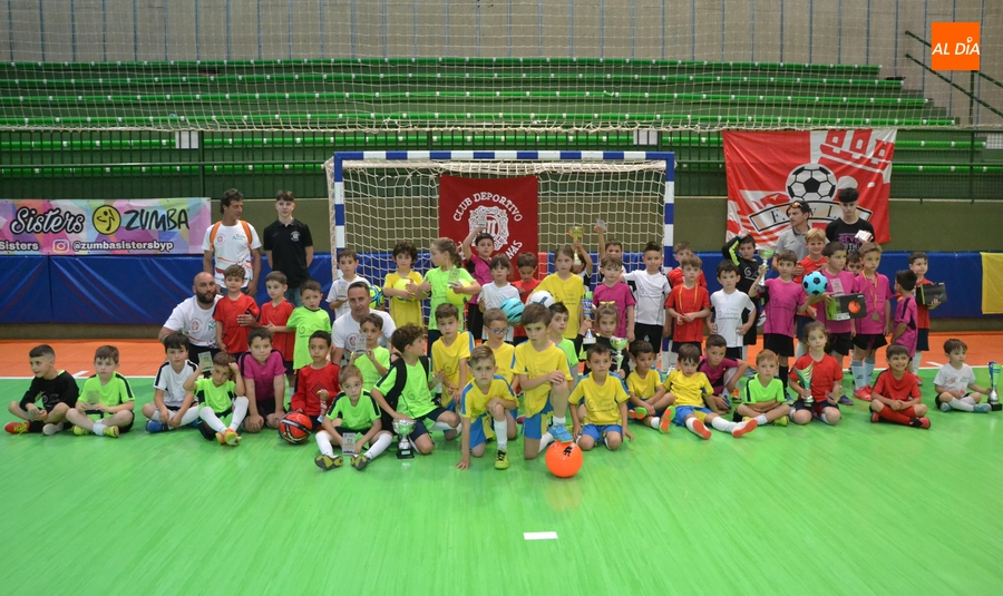El III Columnas pone el broche al curso con la concurrida jornada de finales de su Liga Prebenjamín