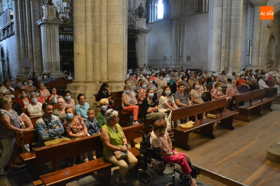 La Catedral cierra por todo lo alto la novena en honor a San Antonio de Padua