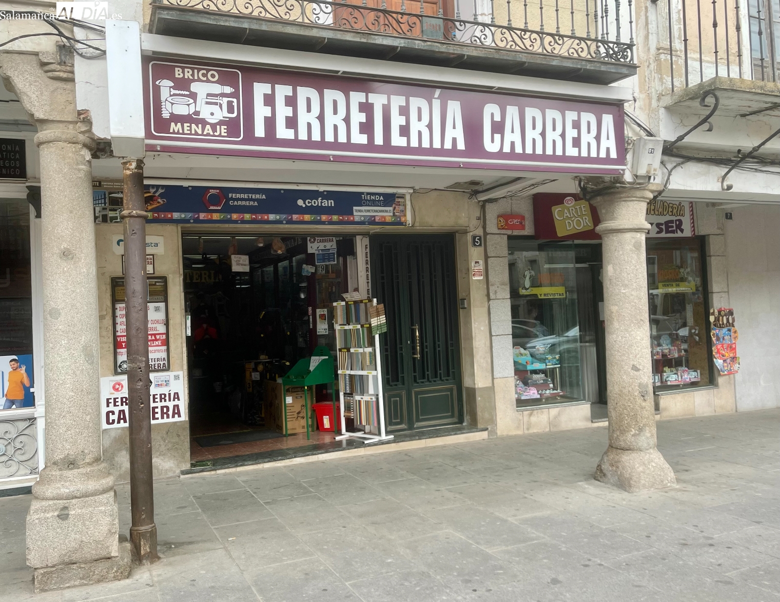 Ferretería Carrera, el epicentro del mejor cuidado de jardines y piscinas, que ahora incorpora la más amplia y novedosa línea de maquinaria y accesorios del mercado