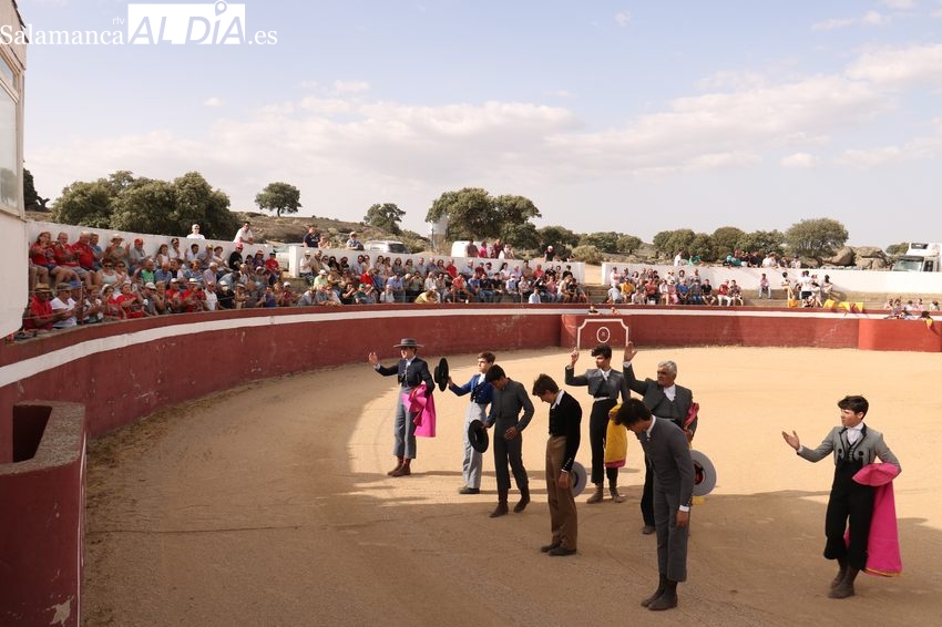 Entretenida fiesta campera en El Cubo de Don Sancho con los alumnos de la Escuela de Tauromaquia 