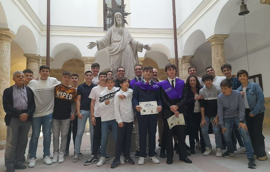 El Seminario gradúa a tres de sus alumnos para cerrar el curso