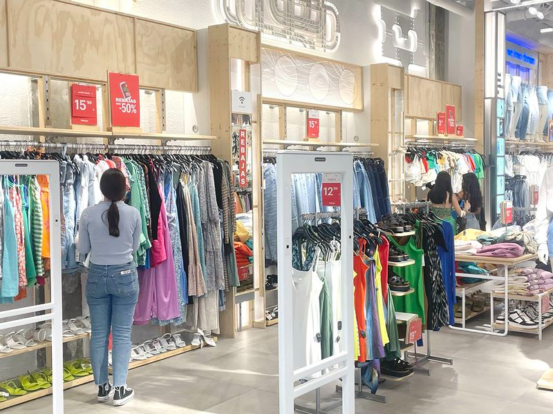 Ya puedes disfrutar de las rebajas de verano en el Centro Comercial El Tormes