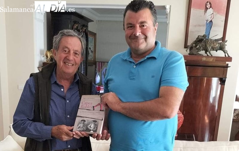 ‘Capea y Robles, 50 años de competencia y torería’, nuevo libro de Paco Cañamero
