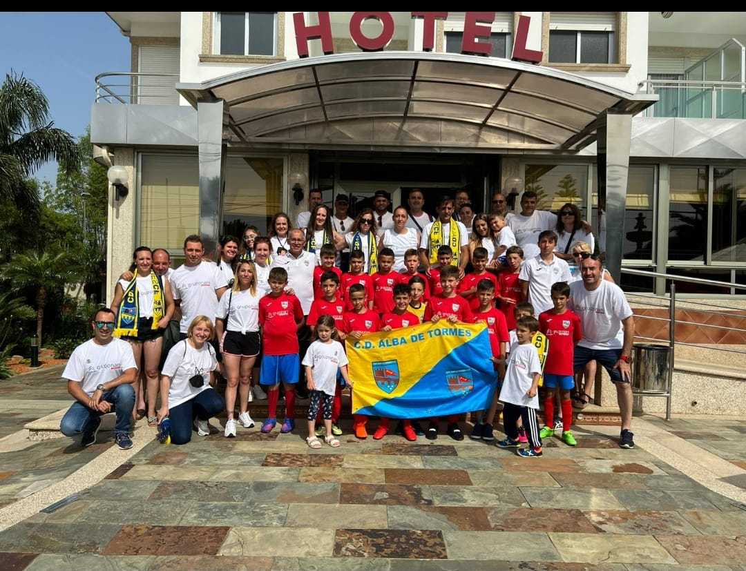 El Alba de Tormes CF ya está en Ribadumia para la disputa del torneo