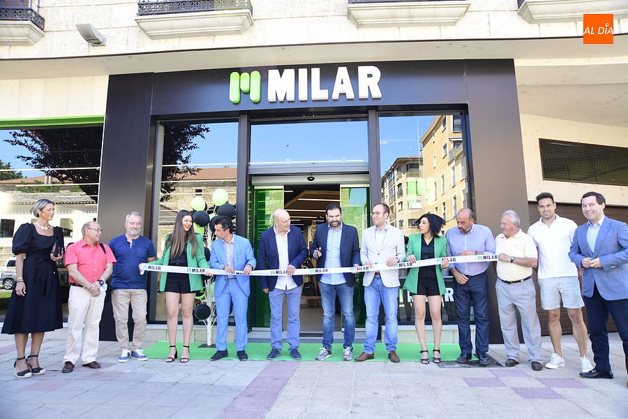 El grupo empresarial mirobrigense Hermon inaugura sus nuevas tiendas Milar y Phone House