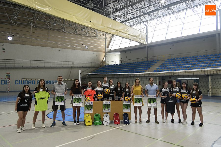 Presentado el III torneo de Voleibol femenino que reivindica la igualdad de sexo en el deporte