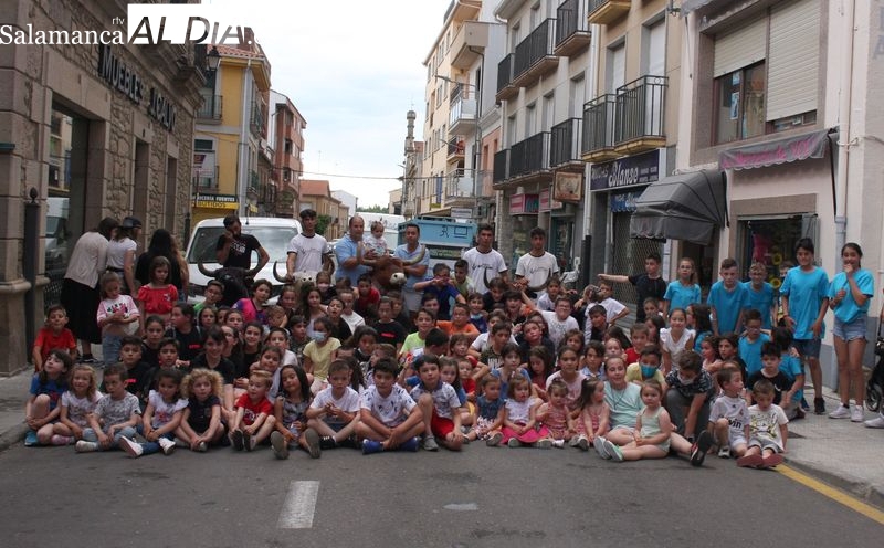  Arranca el pre-Corpus en Vitigudino con la algarabía de los más pequeños