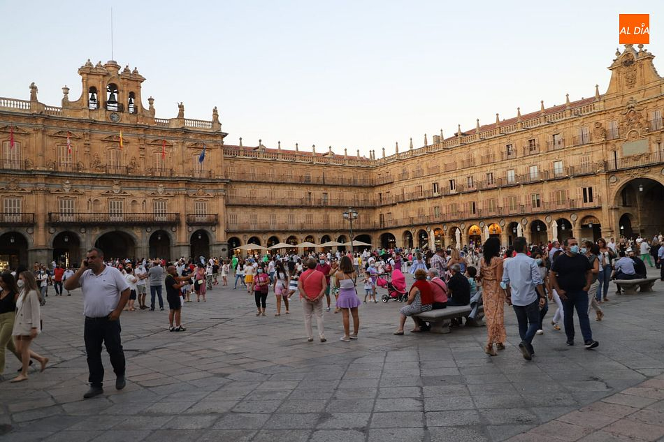 Este martes se podrán descargar o recoger las invitaciones para asistir a los conciertos de Carmina Burana en la zona acotada de la Plaza Mayor