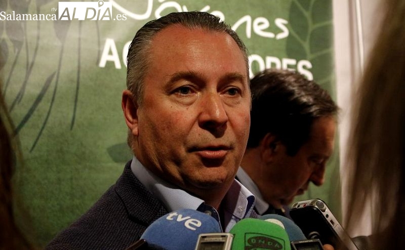 ASAJA advierte al consejero de Agricultura de un posible enfrentamiento si reduce las ayudas a las OPAs 