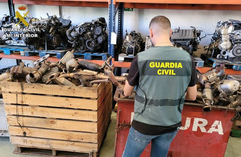 Esclarecidos los robos de catalizadores de vehículos en Salamanca