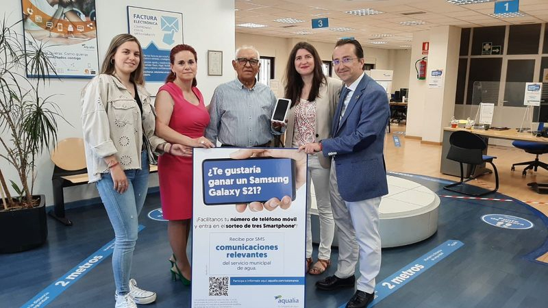 Avelino Peral, de 91 años, primer ganador del Sorteo de Aqualia en Salamanca 