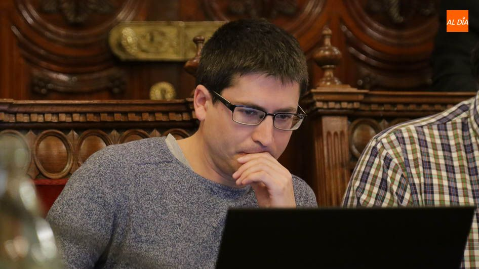 El Tribunal Supremo confirma la condena al exconcejal Gabriel de la Mora por calumniar a dos policías en Facebook