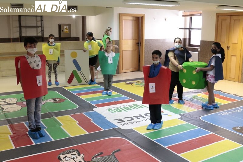 La ONCE da a conocer su labor social y sus instalaciones en Salamanca