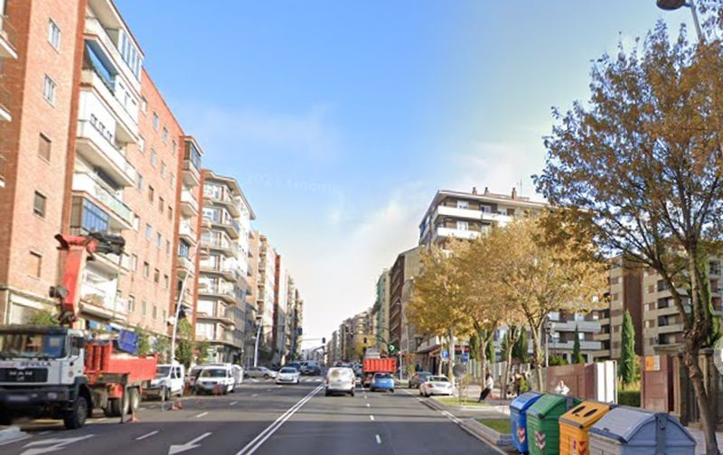 Trasladado al hospital tras recibir varias puñaladas en el paseo de Canalejas 