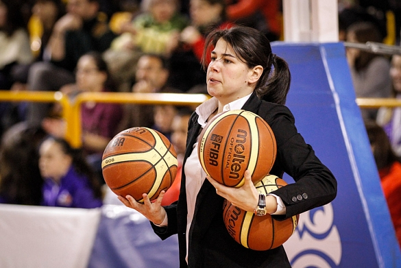 Dos integrantes de Perfumerías Avenida convocados por la sub-20 de baloncesto