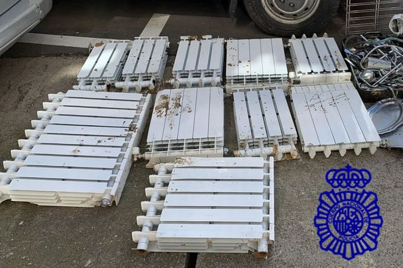 Sorprendidos cuando estaban desmantelando una residencia de estudiantes en Salamanca