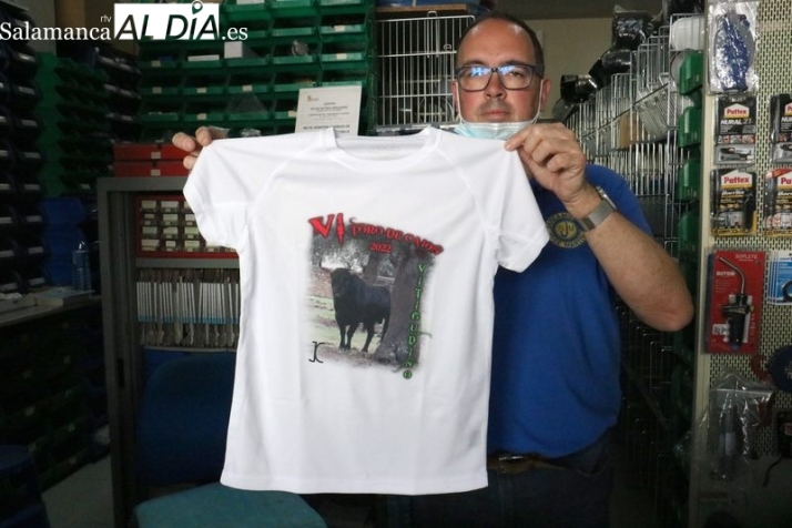  La Asociación Taurina Villa de Vitigudino organiza el VI Concurso de Fotografía del Toro de Cajón