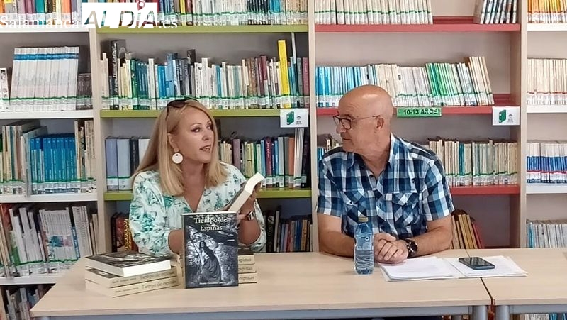Benito González presentó en Lumbrales su novela Barbarie, finalista del Premio Planeta