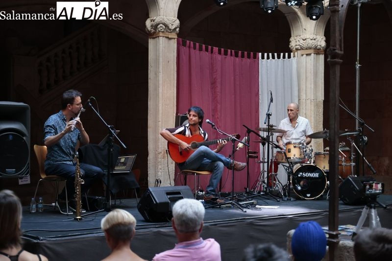 Espectacular concierto de Leandro Bianchi Trío