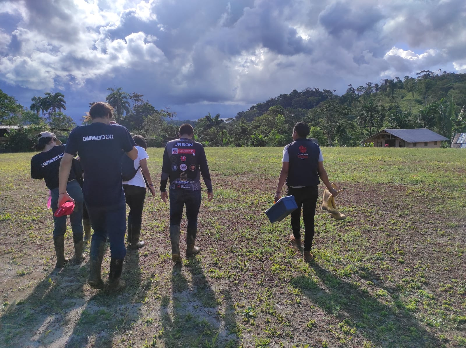 El voluntariado de la salmantina Elena Palacios en Ecuador: tres semanas en la selva amazónica