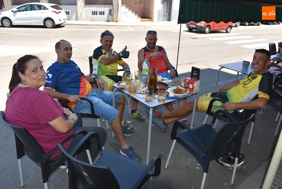 Eh, sácanos una foto: De refrigerio tras la ruta