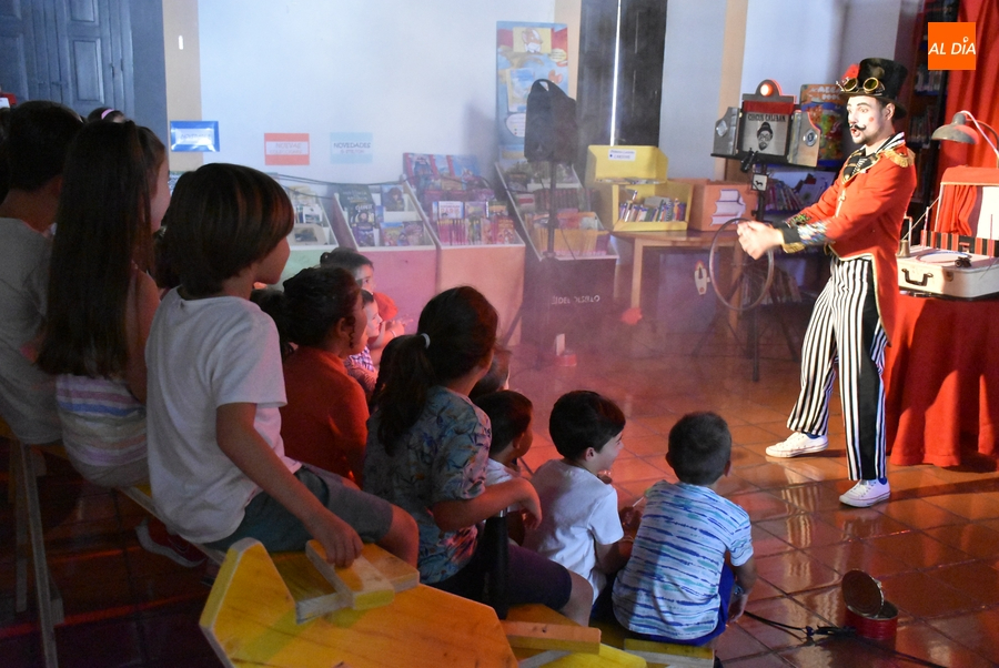 La Biblioteca Municipal abre sus puertas a ‘El Gran Calibán’