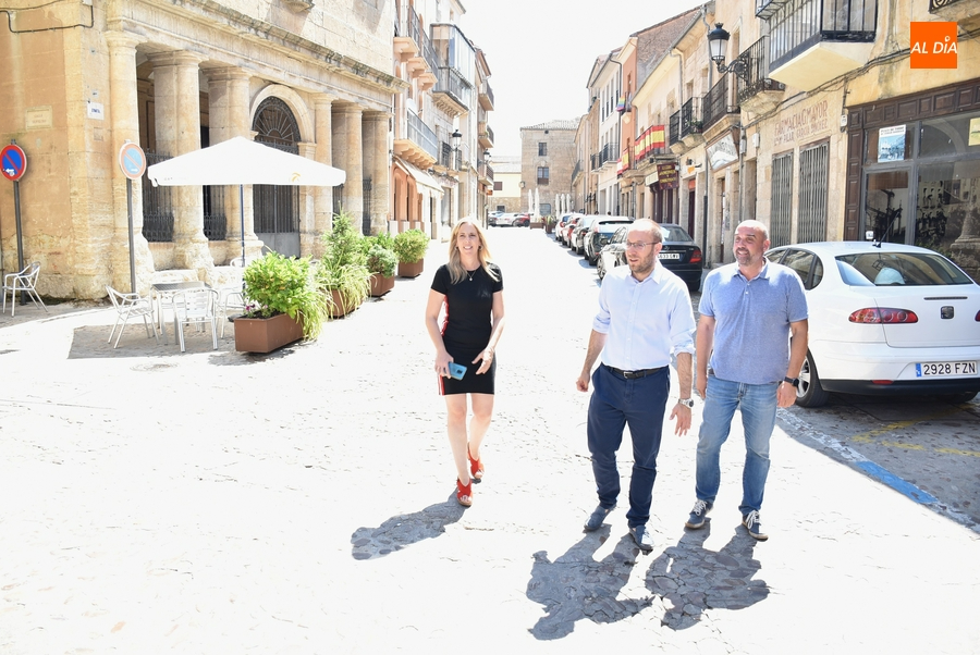 El Ayuntamiento iniciará la reforma de la Rúa del Sol con el Fondo de Cohesión Territorial de la Junta