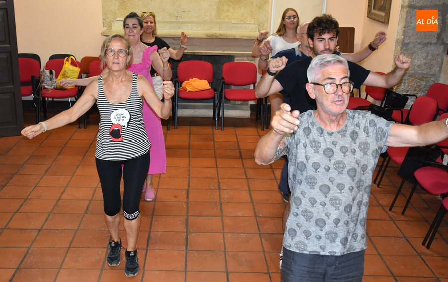 Turno para el baile en las Jornadas de Cultura Tradicional Rayana