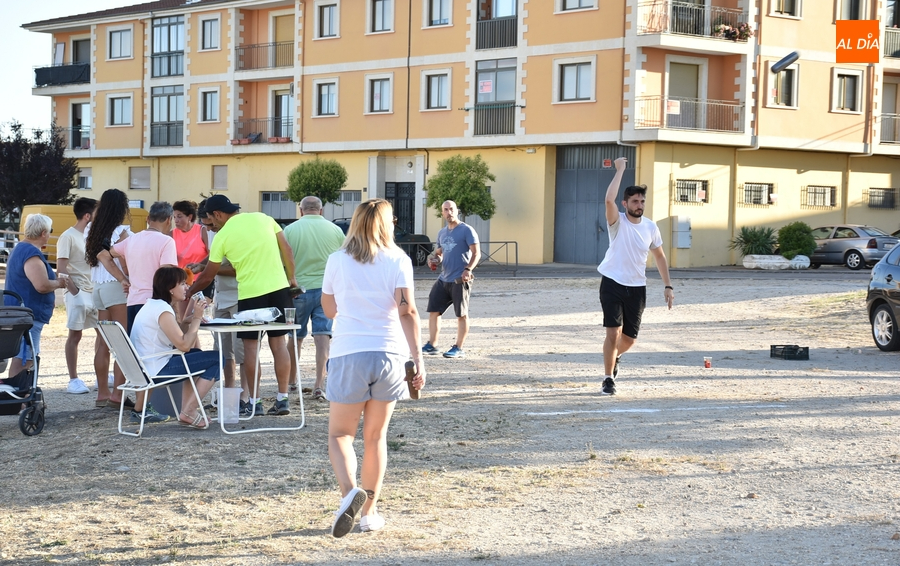 El barrio de Las Canteras abre sus fiestas vecinales jugando a la calva