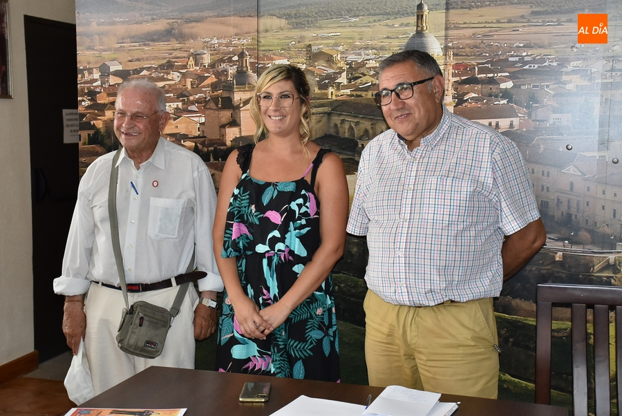 Concedidos 8.000€ a las Conferencias, que están atendiendo a unas 250 personas al año