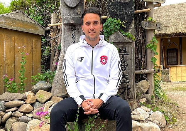 La exótica aventura del salmantino David Juanes: de España a Corea gracias a su pasión por el fútbol