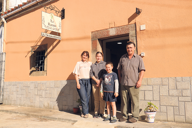 La generosidad de la gente es espectacular, es como vivir en otro mundo