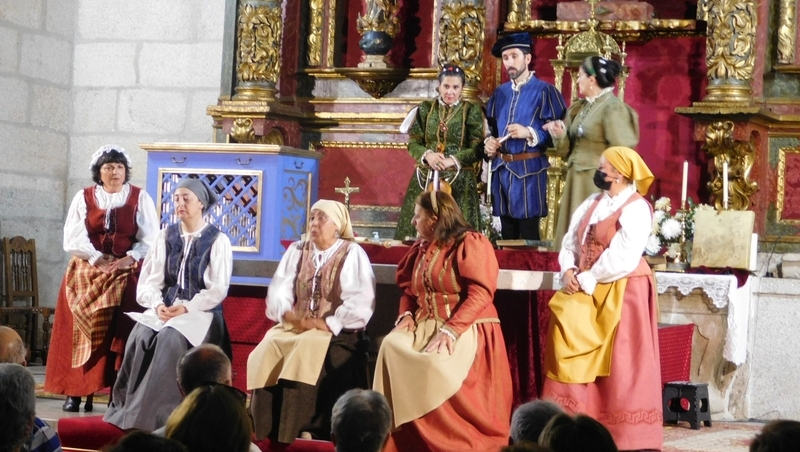 Hinojosa de Duero recibe al Grupo Lazarillo de Tormes con la obra Buscando a Nebrija