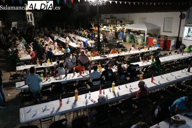 El pregón de Rubén Sánchez Martín y la cena popular abren las fiestas de Guadramiro