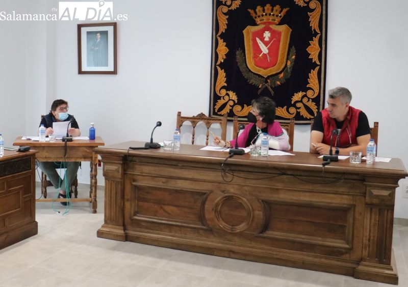 La alcaldesa de Vitigudino abre expediente  disciplinario a la secretaria municipal